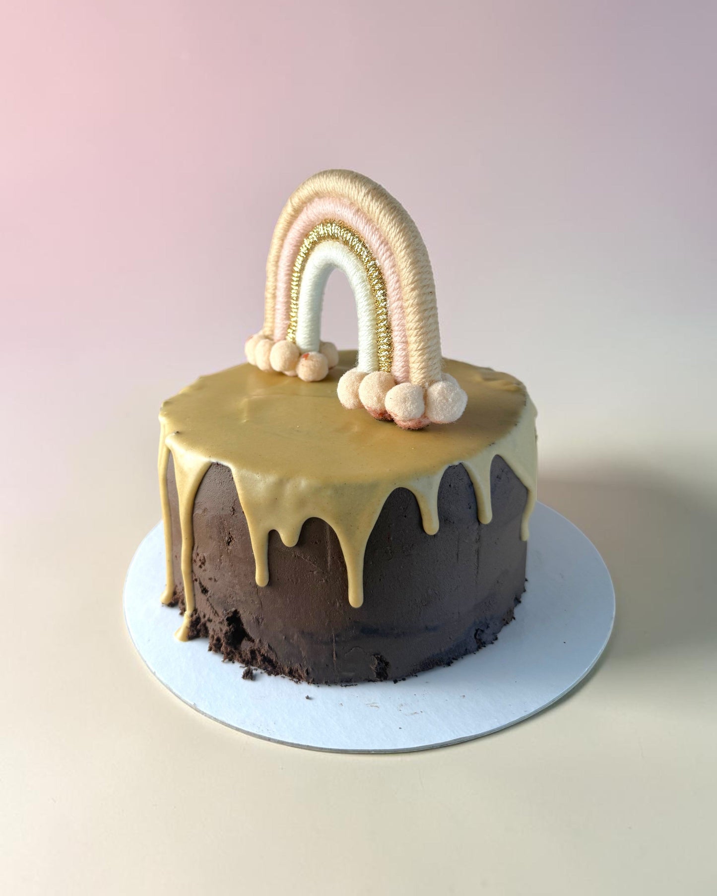 🍌 Drip Cake de Plátano y Cacao – Saludable, Sin Gluten, Sin Azúcar