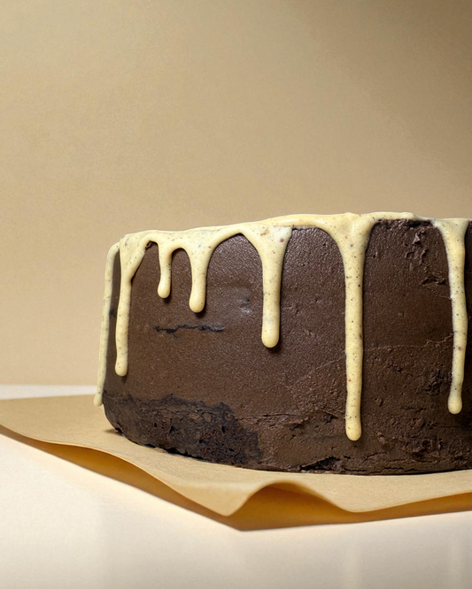 🍌 Drip Cake de Plátano y Cacao – Saludable, Sin Gluten, Sin Azúcar
